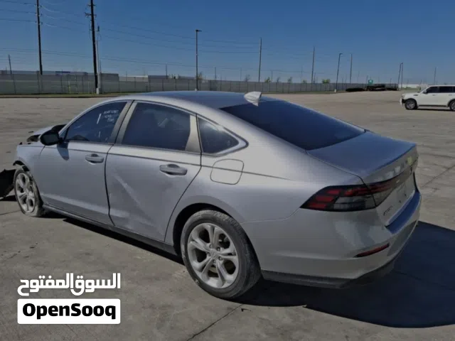 2023 هوندا اكورد EX