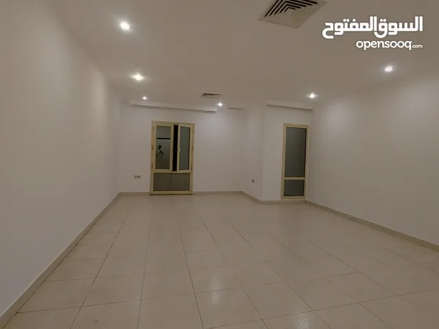 200 m2 3 Bedrooms Apartments for Rent in Hawally Other