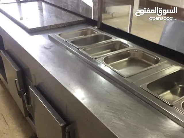 نشتري عدد المطاعم والفنادق والشركات
