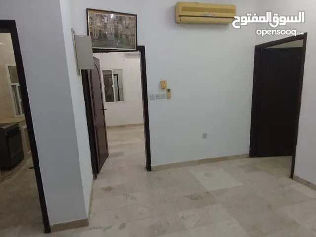 100 m2 3 Bedrooms Apartments for Rent in Muscat Al Khuwair