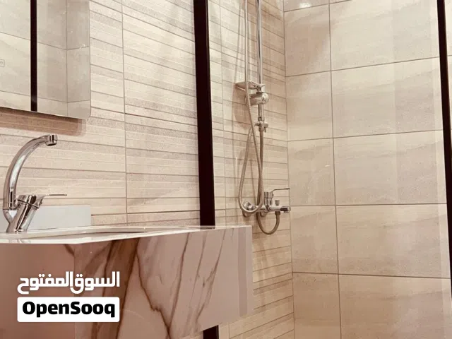 شقة للبيع بالزرقاء الجديدة شارع الوينك مساحة 150 م ط اول تسحق المشاهدة