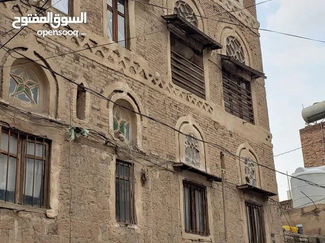 3 m2 More than 6 bedrooms Townhouse for Sale in Sana'a Tahrir Square