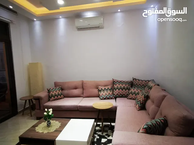 شقة مفروشة للايجار في عبدون /مع بلكونة / مساحة 180م/ اثاث مميز
