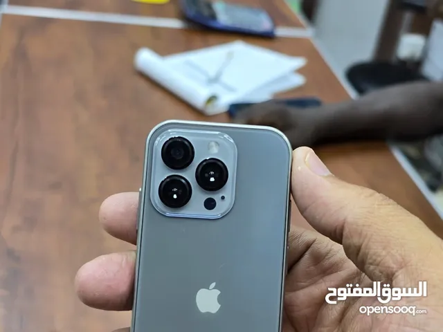 Apple iPhone 16 Pro Max 256 GB in Red Sea