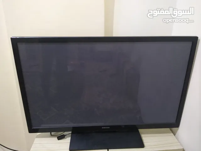 14" Samsung monitors for sale  in Sana'a