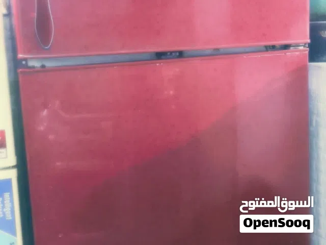كاونتر وغساله صحون وثلاجه