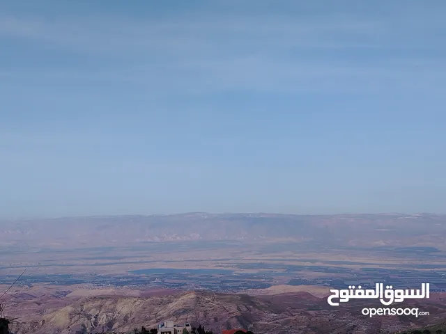 2300 م السلط المغاريب قطعة ملوكية تصلح ل فيلا او مزرعة اطلالة ع الغرب و جبال فلسطين