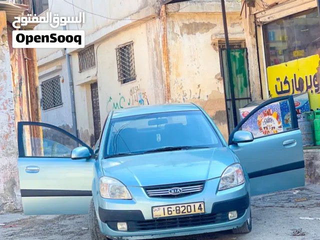 2007, كيا, ريو, Standard