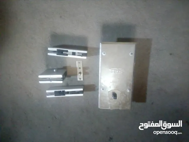 ماكنة باب سكريت مع غال والقاعدة الارضيه والعلويه