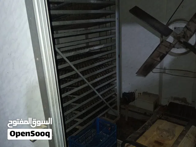 معمل تفريخ التنمية يحمل 19200 دحيه بمحرك اجديد وشنفه اجديده ولوحه اجديده وحوض ميه اجديد