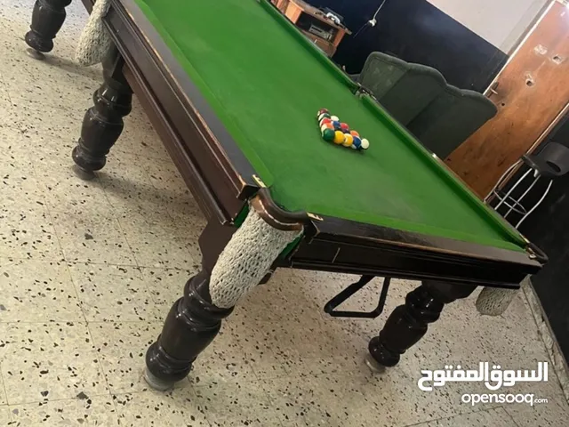 طاولتين بلياردو