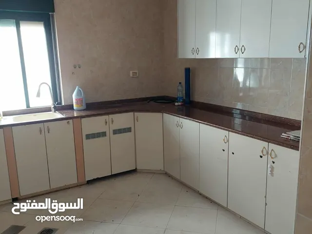 130 m2 2 Bedrooms Apartments for Rent in Ramallah and Al-Bireh Al Tira