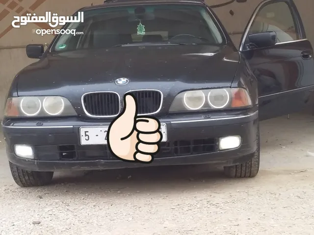 BMW 525 2000 in Riqdalin