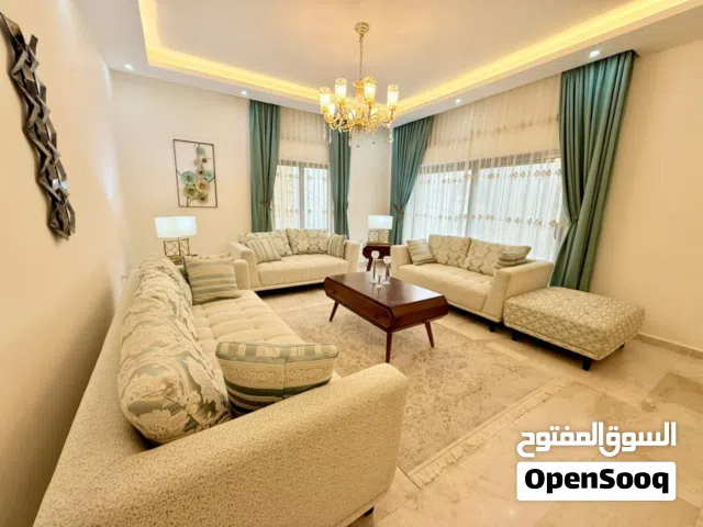 شقة طابقية 240م مفروشة للايجار