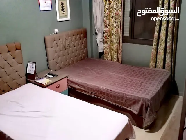 شقه للبيع في منطقه الظباط الالفينات بجوار نادي تيوليب