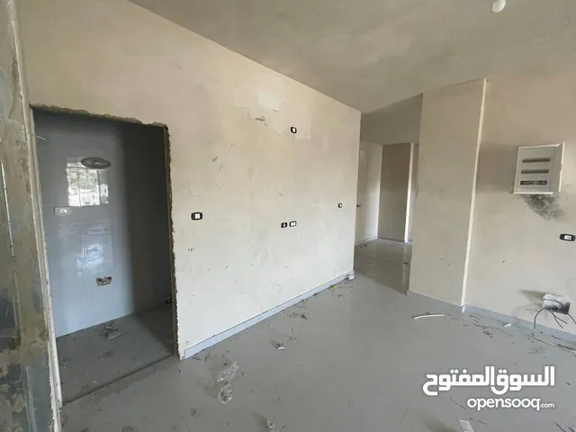 شقق متعددة للبيع في بيتونيا بمساحات تبدأ 195الي 225