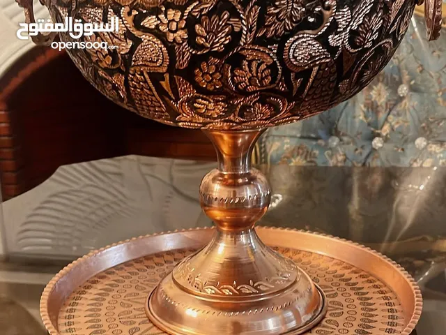 أواني نحاسية مصنوعة يدويًا