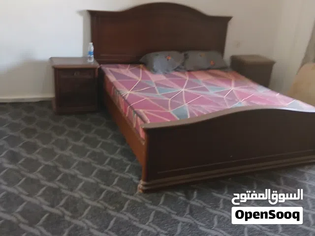 استديو للايجار في حي الأندلس دور ارضي بمدخل مستقل اثاث جزئي 1800