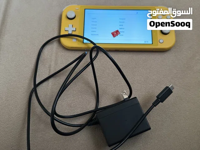 للبيع نيتندو سويتش لون اصفر مساحة64مع مومري 128 مع شاحن الاصلي وكنترول تجاري يشتغلون بدون اي مشكلة