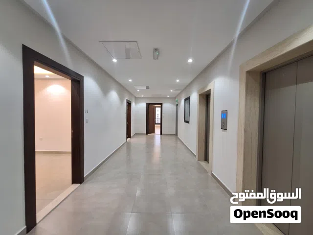 200 m2 2 Bedrooms Apartments for Rent in Hawally Salmiya
