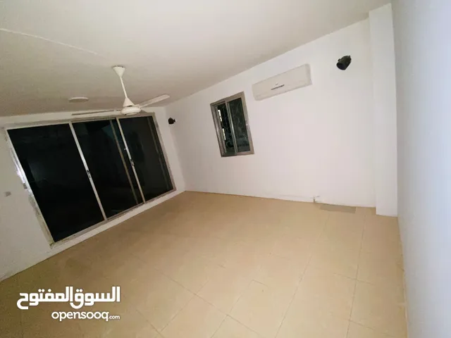 90 m2 Studio Apartments for Rent in Muscat Qurm
