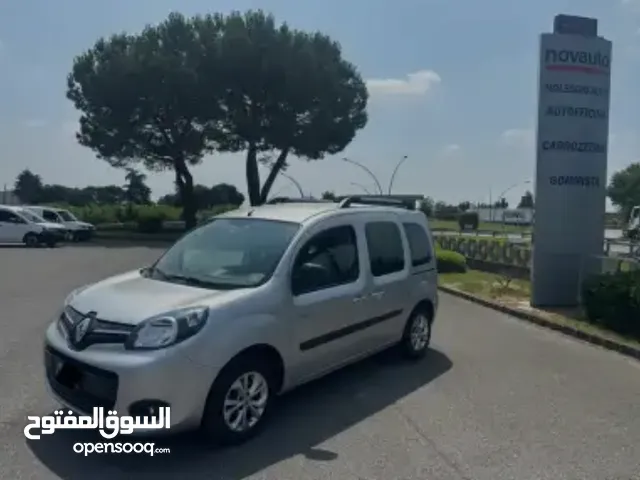Used Renault Other in Ramallah and Al-Bireh