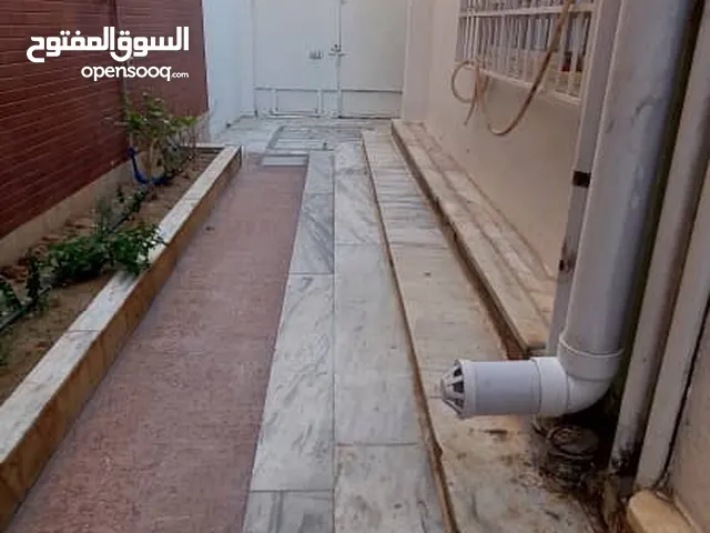 200 m2 2 Bedrooms Apartments for Rent in Tripoli Bin Ashour