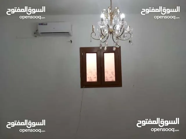170 m2 3 Bedrooms Townhouse for Rent in Tripoli Ghut Shaal