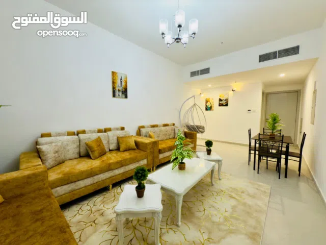 G2/غرفتين وصالة مفروشة على الكورنيش شاملة جميع الفواتير مع بلكونة 3 حمامات /بناء جديد