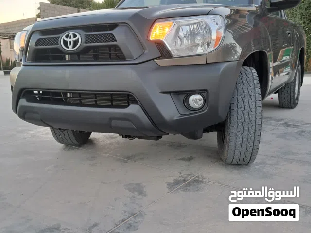 تايوتا تاكوما قابينة  للبيع  موديل 2011 مكياج 2014 محرك 27  ماشية 151000m زجاج  كهربائي  ساحلية
