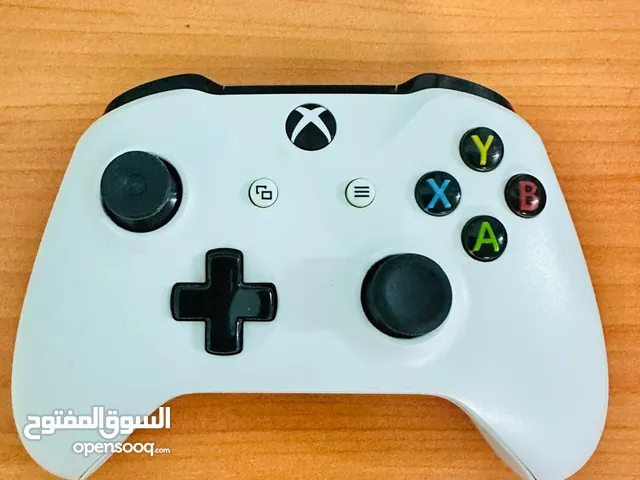 Xbox Controller White Colour and it will work in Xbox Series X and Xbox Series S, work all console
