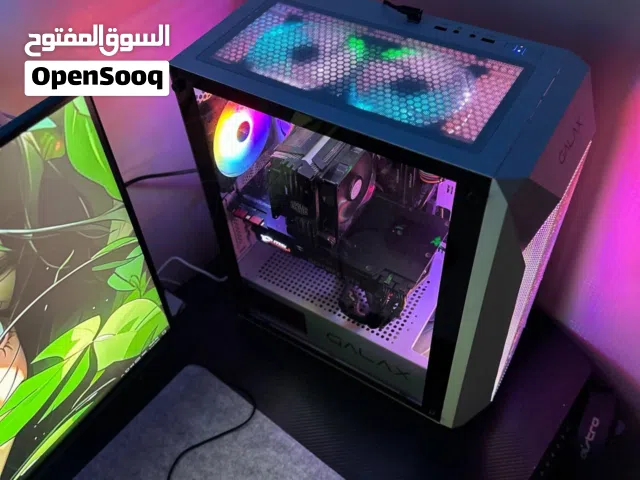 للبيع: كمبيوتر مكتبي قوي جداً للألعاب مع إكسسوارات وشاشة 4K