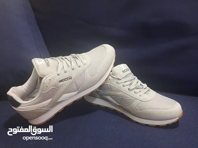 جديد بالكرتون size 44