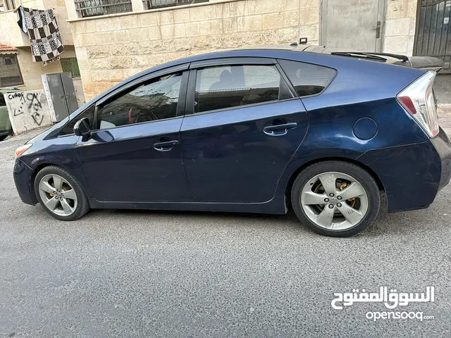 Used Toyota Prius in Amman