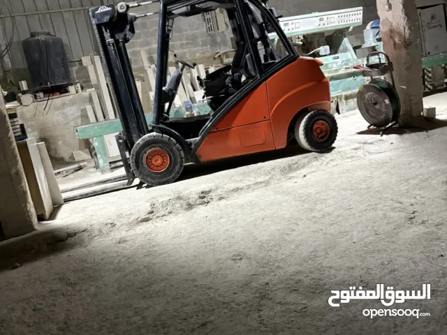 Linde forklift  رافعة شوكية من نوع (لندا)  3.5T