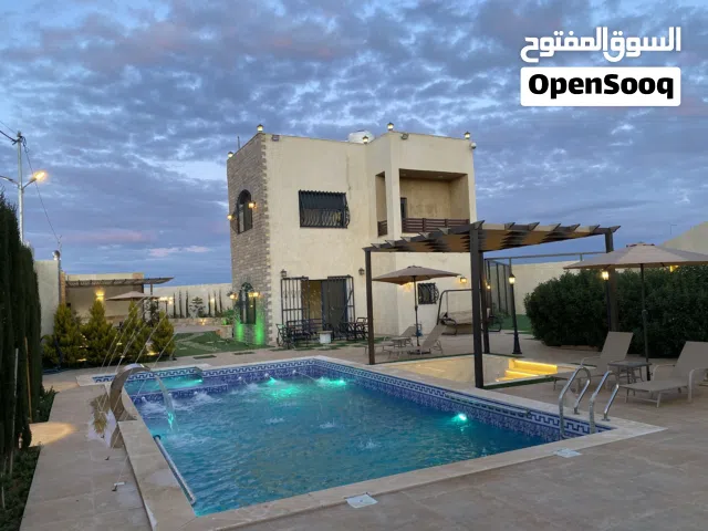 3 Bedrooms Chalet for Rent in Amman Zuwayza