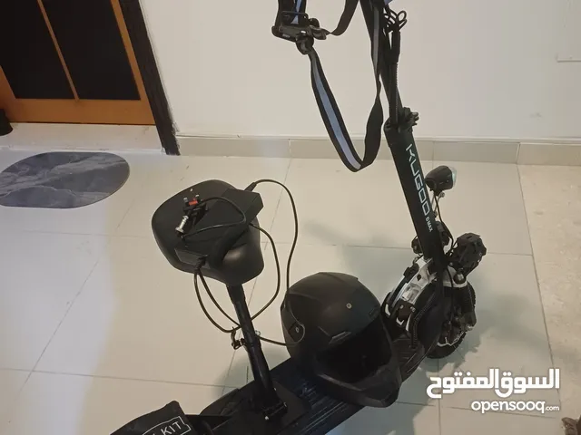 KUGOO D Max 2000W 48V مع خوذة وأدوات – بحالة ممتازة KUGOO D Max Electric Scooter 2000W 48V with