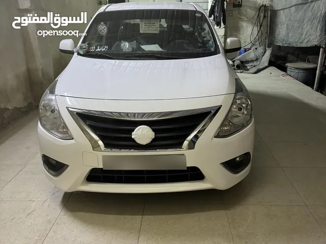 Used Nissan Sunny in Basra