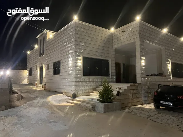 212 m2 5 Bedrooms Townhouse for Sale in Tubas Aqqaba