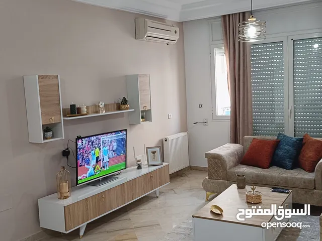 شقة فاخرة للإيجار بحي الواحات العوينة للعاءلات فقط