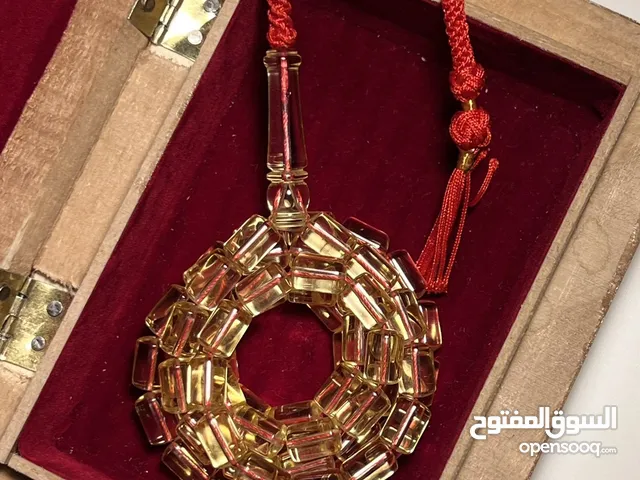 كهرم شفاف صندوقي