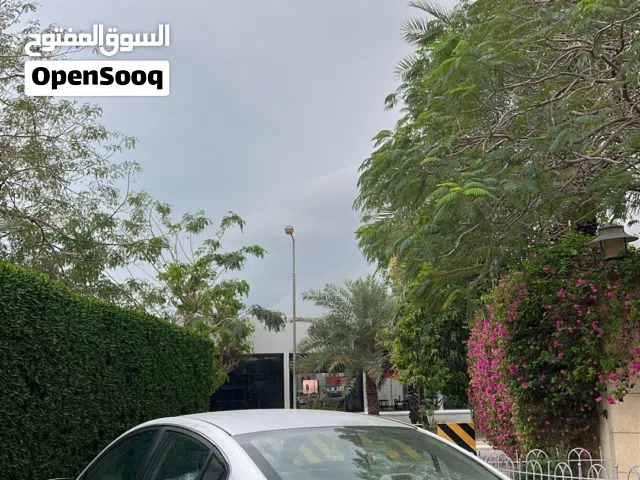 التيما 2010 2.5S مبدل اغلب القطع الاستهلاكيه بيعه سريعه قير مكينه اموره تمام شغل وامش