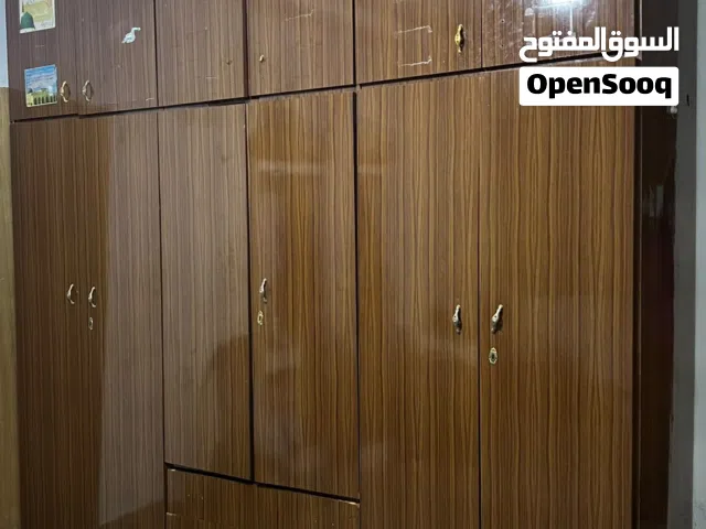 خزانة طابقين 12 باب و3 دروج مستعملة بحالة جيدة للبيع