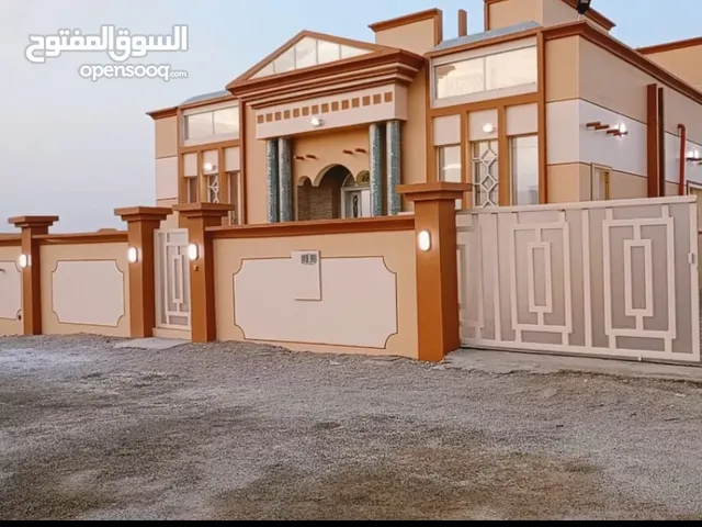 600 m2 3 Bedrooms Villa for Rent in Muscat Amerat