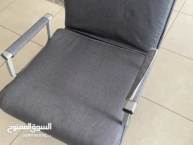 Bed + chair