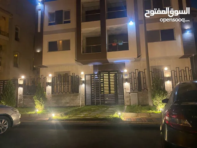 200 m2 3 Bedrooms Apartments for Sale in Cairo New Cairo
