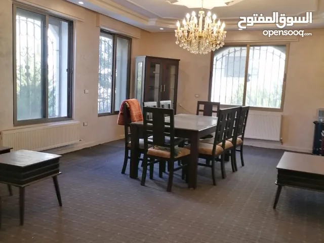 370 m2 3 Bedrooms Villa for Rent in Amman Jubaiha