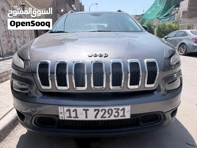 2016 جيب شيروكى Limited