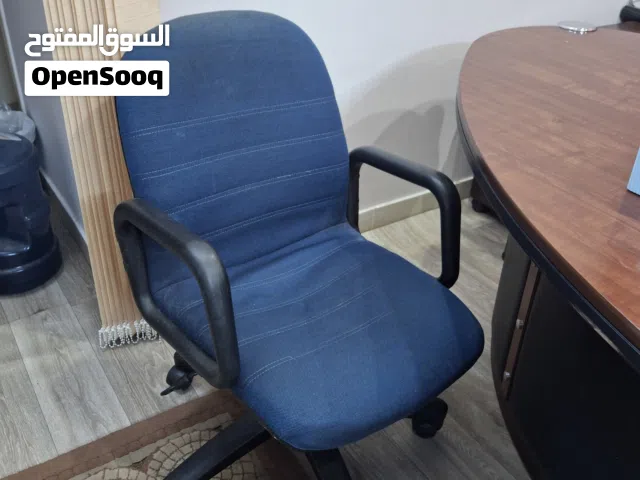 مكاتب و كراسي للبيع
