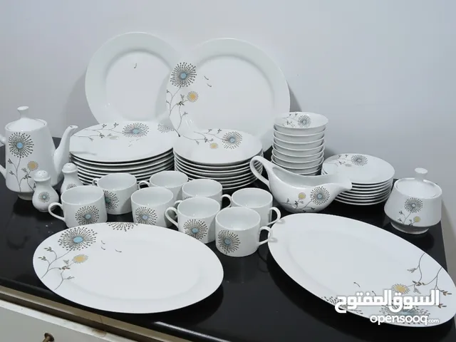 Ceramic dinner set total 45 pieces smae new 18 BD pickup juffair  WhatsApp